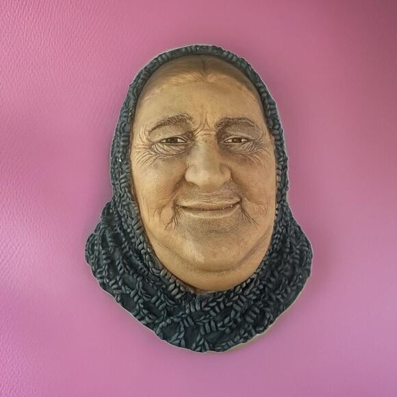 Vintage Bossons Chalkware Wall Plaque – Old Woman, Mid Century Decor - Picture 1 of 7